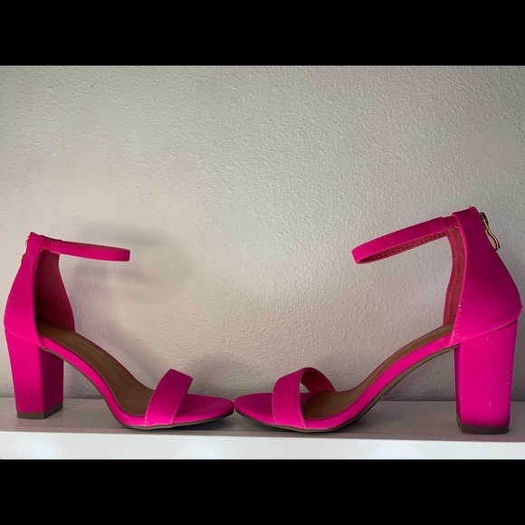 pink heels size 7
